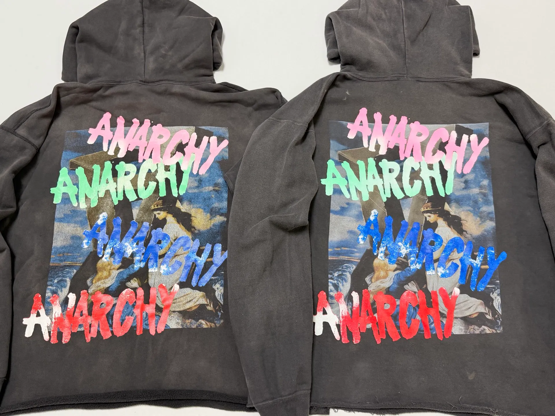 Authentic VS plate-making SAINT Mxxxxxx HOODIE/ANARCHY/BLK Mirror reverse SAINT hooded sweatshirt/ANARCHY barrage virgin hoodie S-XL Assute dyeing, heavy washing and water fading, multi-bit wormhole destruction treatment, genuine plate-making and mold opening, the difference is shown in the picture and made! Authentic level printing process, correct main mark/wash mark ⚠️Note: This model does not have the little angel mark